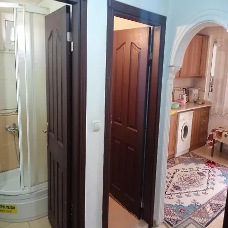 Sukran Guest Family House Homestay *